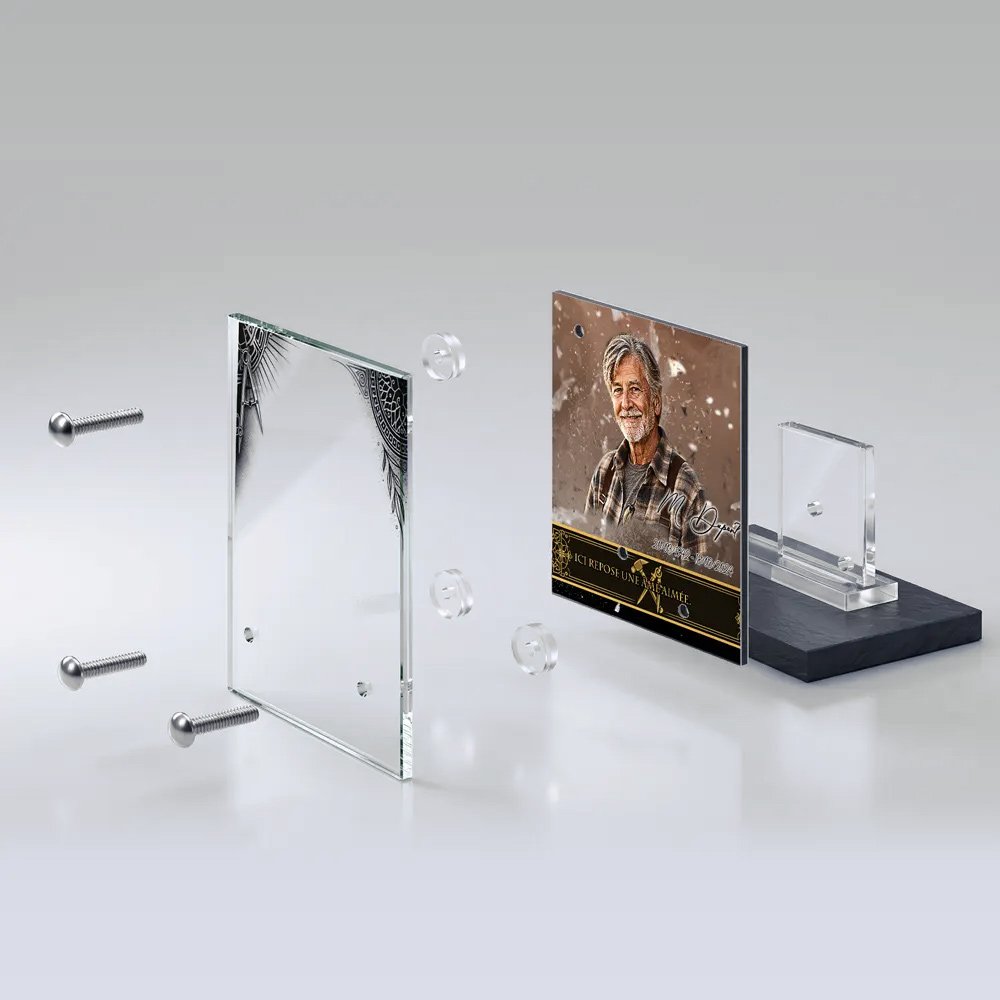 Vue éclatée d'une plaque funéraire famille — plexiglass gravé, photo dibond, socle ardoise et visserie inox