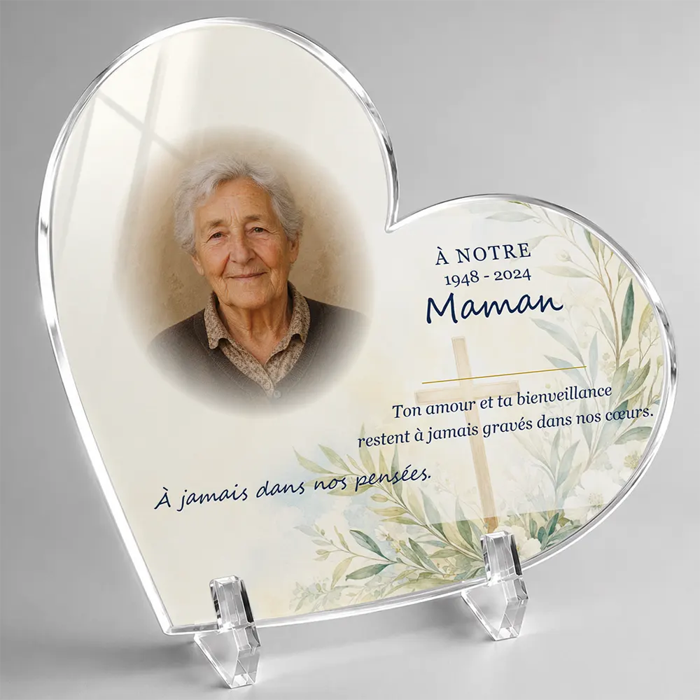 Plaque funéraire cœur Chrétien personnalisée — portrait, texte libre et fond au choix, présentée sur pied plexi