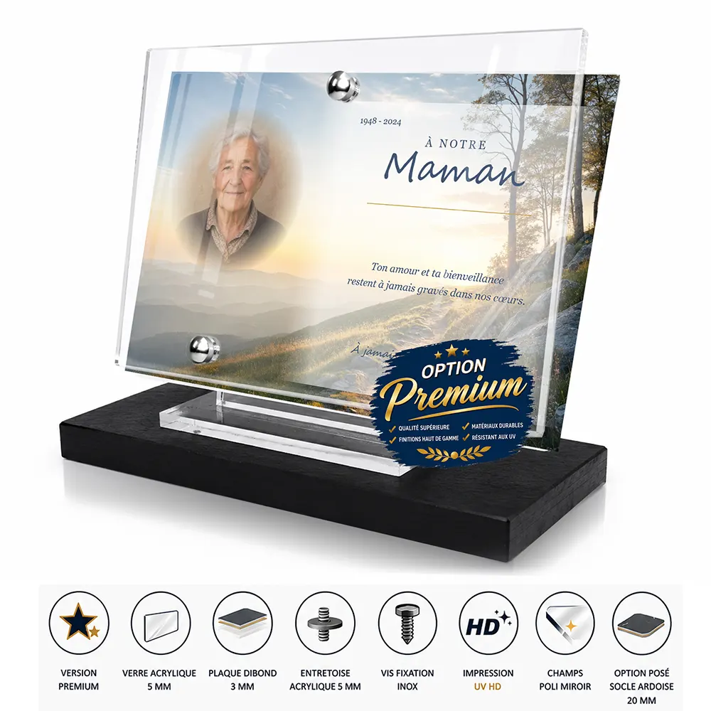 Plaque funéraire panoramique Chrétien finition premium présentée sur socle en ardoise
