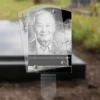 Plaque funéraire rectangle chrétien plantée par appendice plexiglas, sol meuble ou pot, 1er sous-décor