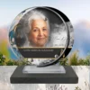 Plaque funéraire médaillon rond chrétien posée sur socle ardoise du Brésil, fixation inox, 1er sous-décor