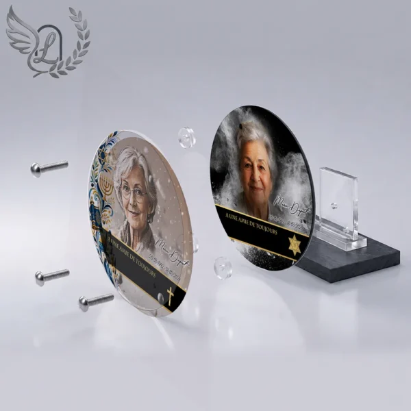 Plaque funéraire médaillon rond juif en vue éclatée : assemblage 5 couches plexiglas, entretoises chromées, dibond aluminium, vis inox 316
