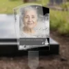 Plaque funéraire rectangle bouddhiste plantée par appendice plexiglas, sol meuble ou pot, 1er sous-décor