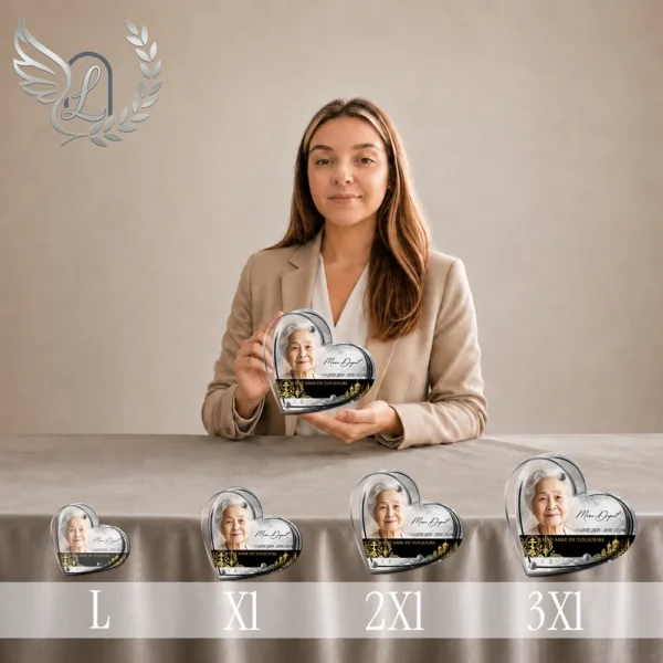 Gamme de plaques funéraires en forme de cœur avec finition or, présentant photo portrait et décor doré, disponibles en 4 tailles (L, XL, 2XL, 3XL)