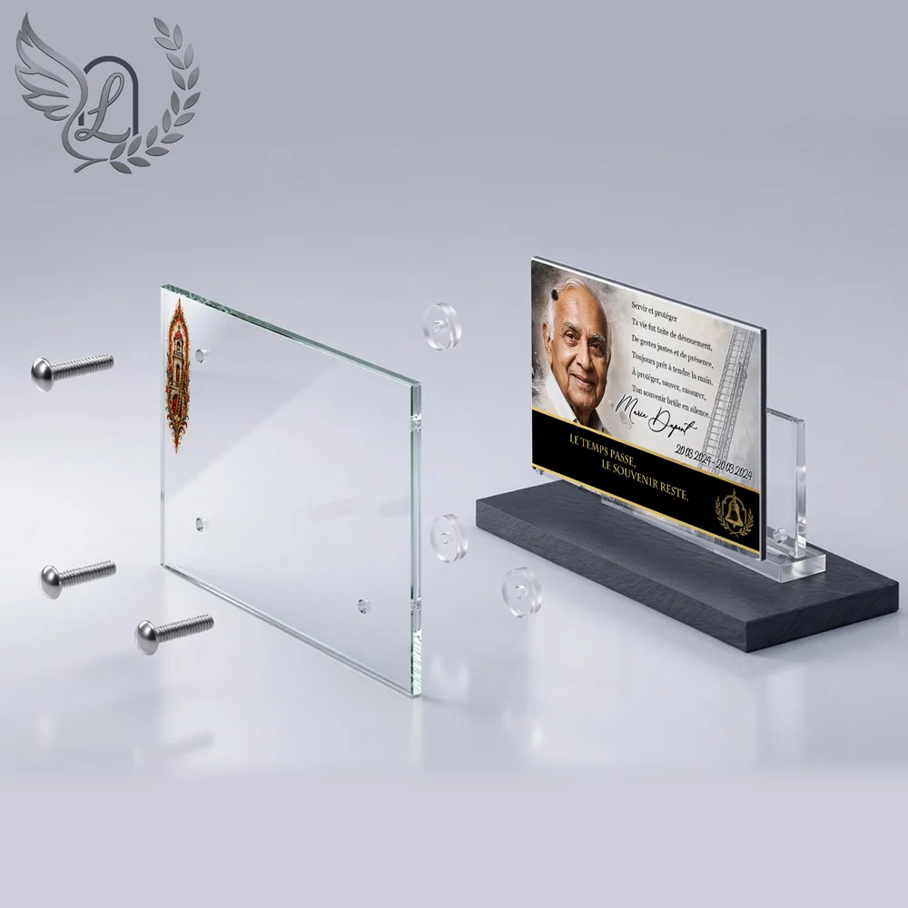 Vue éclatée plaque funéraire Panoramique Pompier : construction sandwich plexi imprimé miroir, 3 entretoises, dibond et bloc ardoise