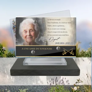 Plaque funéraire panoramique militaire posée sur socle ardoise du Brésil, fixation inox, 1er sous-décor