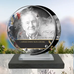 Plaque funéraire médaillon rond militaire posée sur socle ardoise du Brésil, fixation inox, 1er sous-décor
