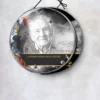 Plaque funéraire médaillon rond militaire suspendue par cordelette, kit de fixation inclus, 1er sous-décor