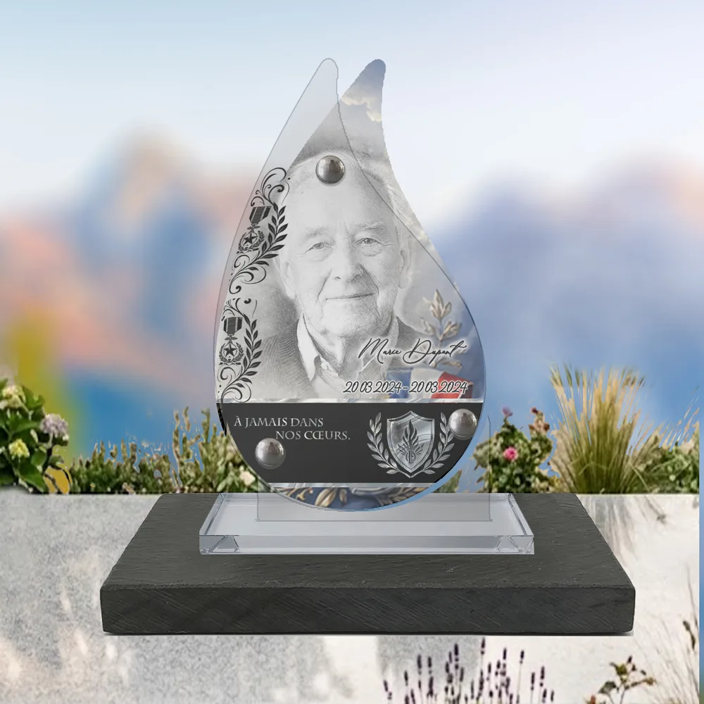 Plaque Flamme Gendarme à poser sur socle ardoise du Brésil