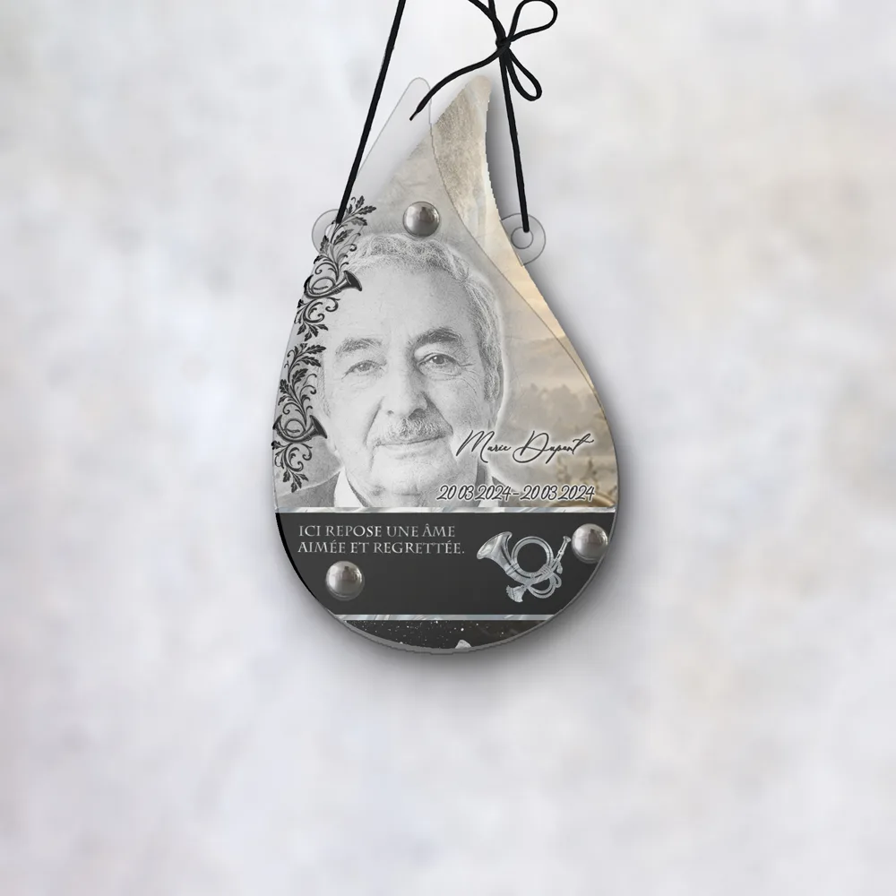 Plaque Flamme Chasseur suspendue par cordelette