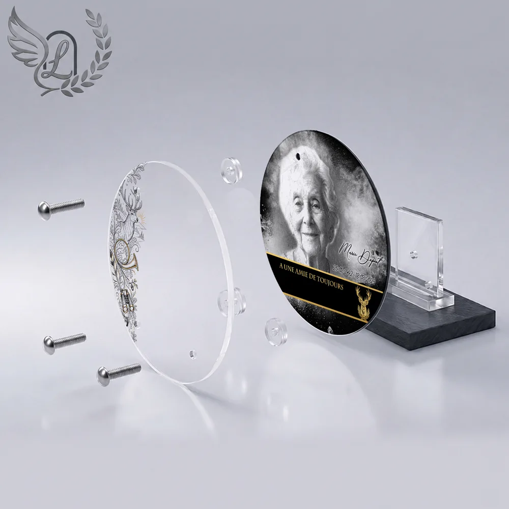Vue éclatée plaque funéraire Circulaire Chasseur : construction sandwich plexi imprimé miroir, 3 entretoises, dibond et bloc ardoise