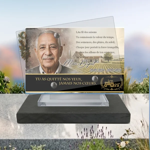 Plaque funéraire panoramique agriculteur posée sur socle ardoise du Brésil, fixation inox, 1er sous-décor