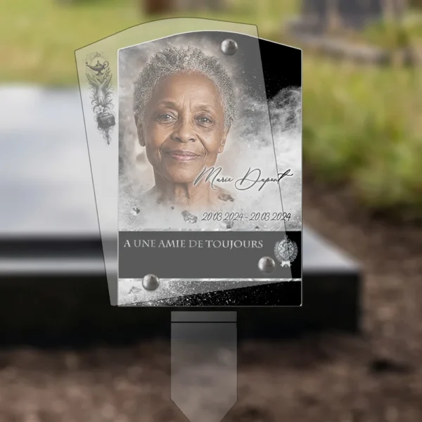 Plaque funéraire rectangle soignant plantée par appendice plexiglas, sol meuble ou pot, 1er sous-décor
