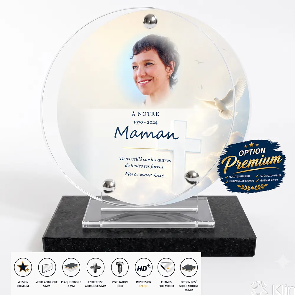 Plaque funéraire circulaire Soignant finition premium présentée sur socle en ardoise