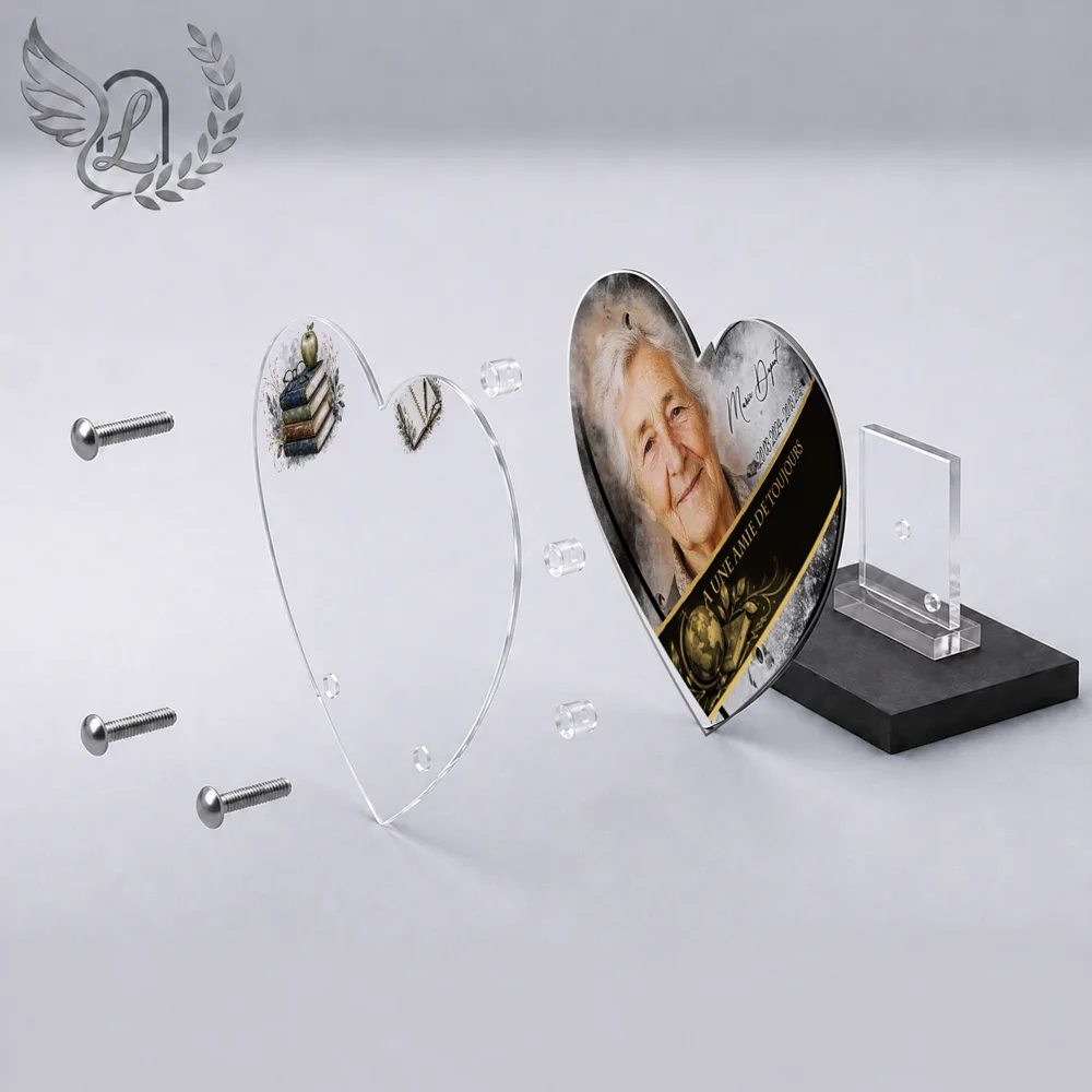 Vue éclatée plaque funéraire Cœur Enseignant : construction sandwich plexi imprimé miroir, 3 entretoises, dibond et bloc ardoise