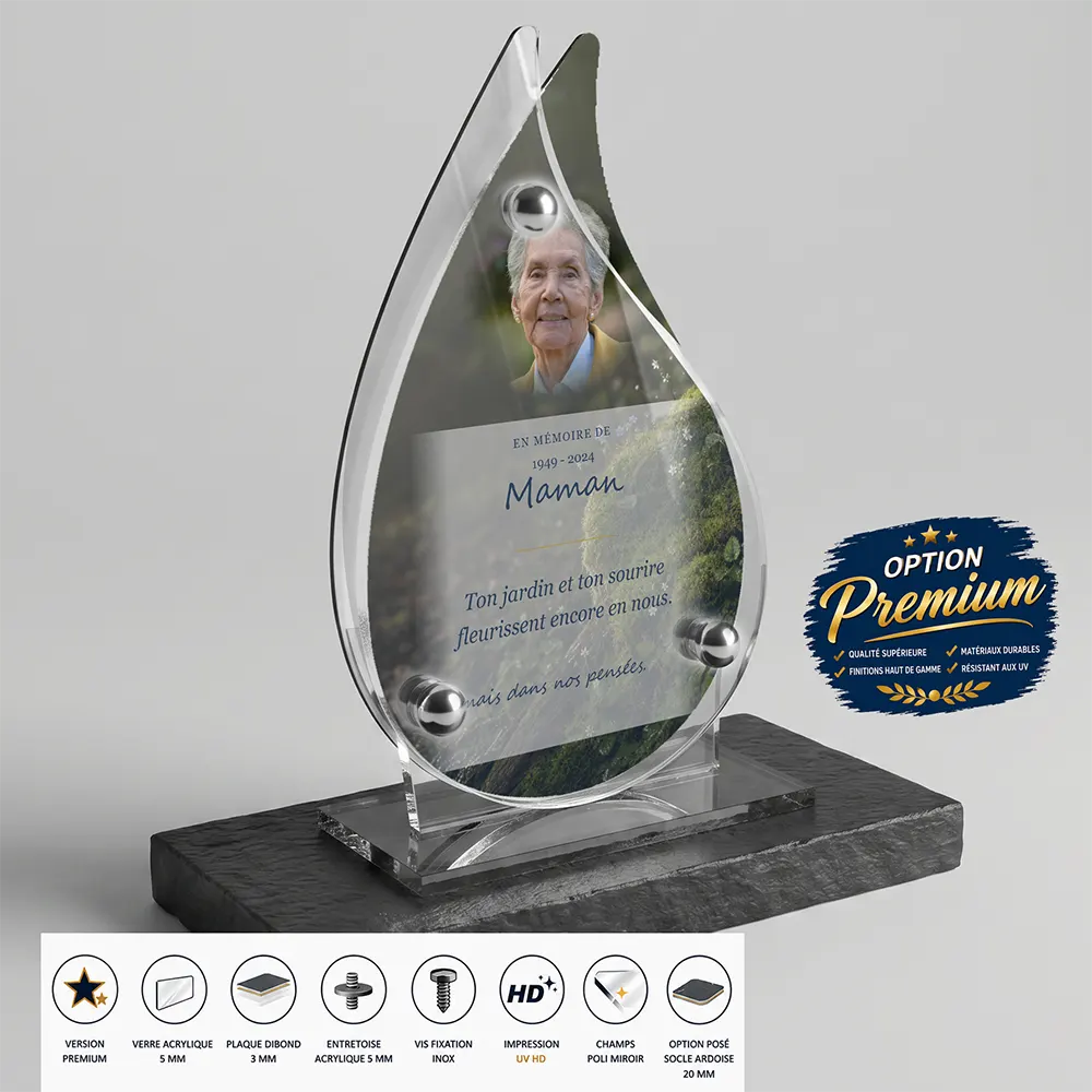 Plaque funéraire flamme Fleurs finition premium présentée sur socle en ardoise