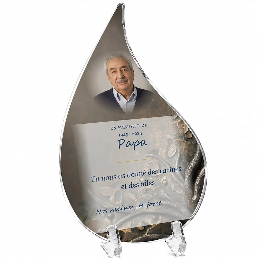 Plaque funéraire flamme Arbres personnalisée — portrait, texte libre et fond au choix, présentée sur pied plexi
