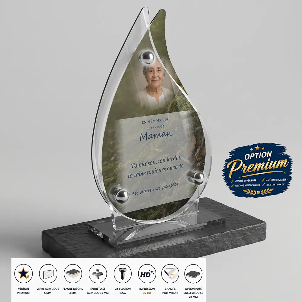 Plaque funéraire flamme Campagne finition premium présentée sur socle en ardoise
