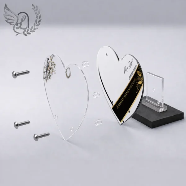 Plaque funéraire cœur oiseaux en vue éclatée : assemblage 5 couches plexiglas, entretoises chromées, dibond aluminium, vis inox 316