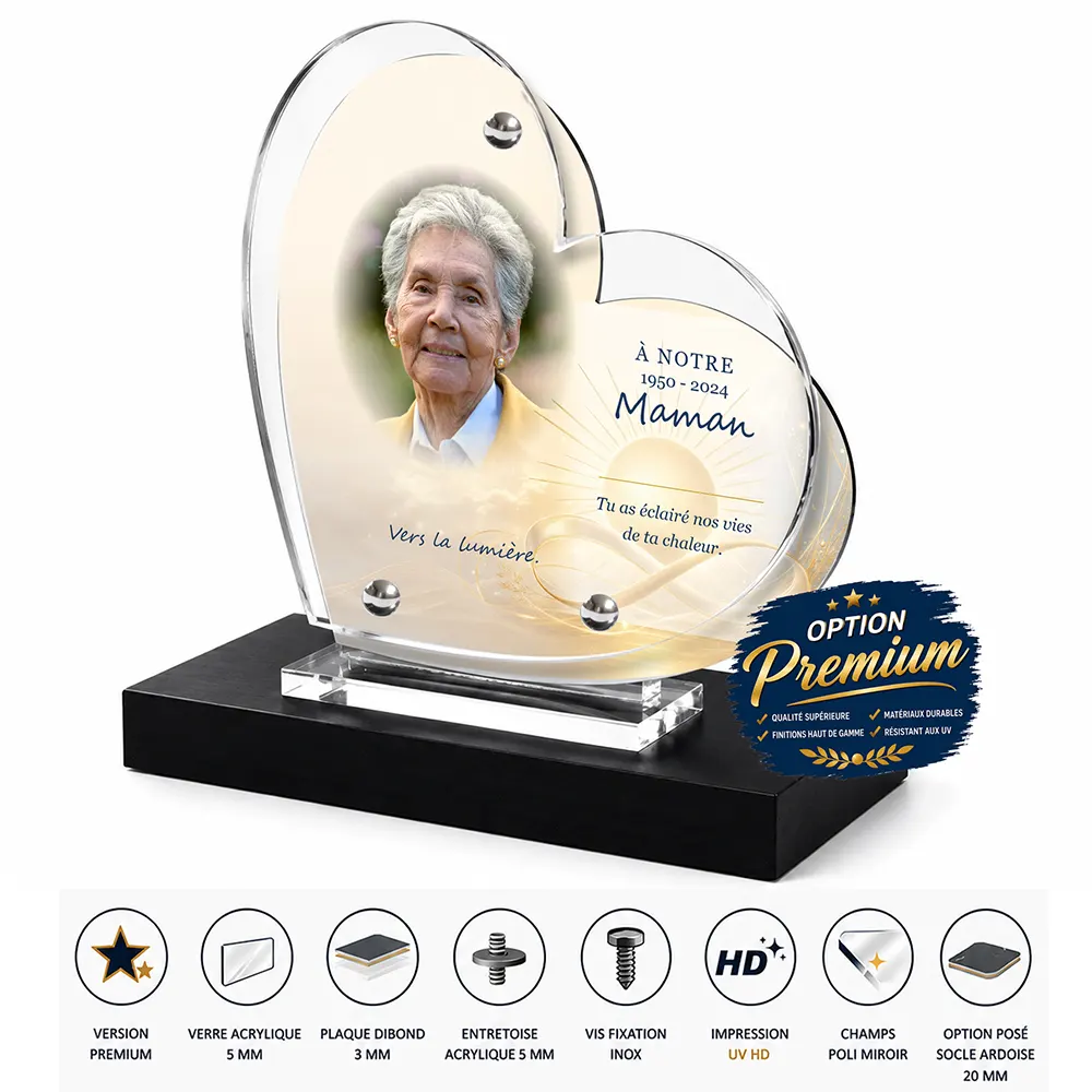Plaque funéraire cœur Soleil finition premium présentée sur socle en ardoise