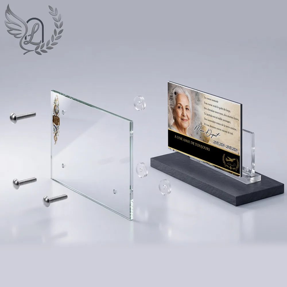Vue éclatée plaque funéraire Panoramique Voyage : construction sandwich plexi imprimé miroir, 3 entretoises, dibond et bloc ardoise