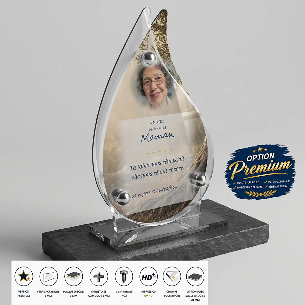 Plaque funéraire flamme Cuisine finition premium présentée sur socle en ardoise
