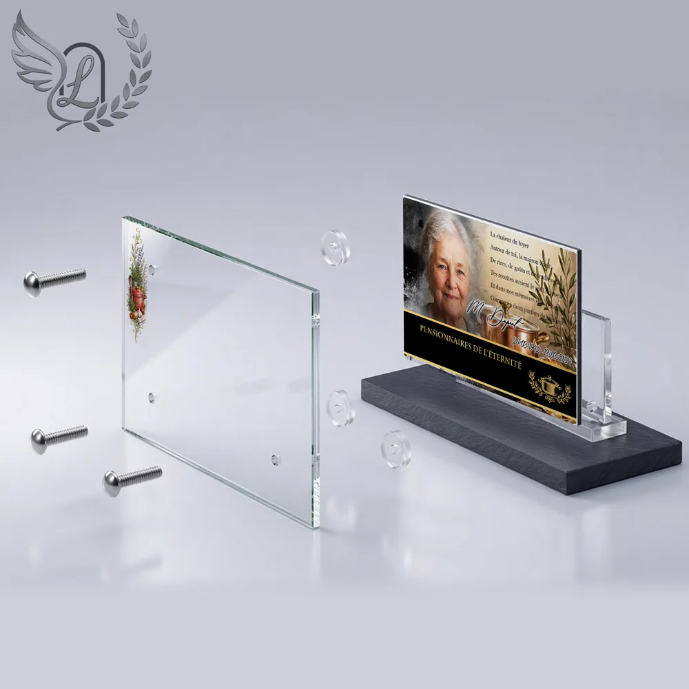 Vue éclatée plaque funéraire Panoramique Cuisine : construction sandwich plexi imprimé miroir, 3 entretoises, dibond et bloc ardoise