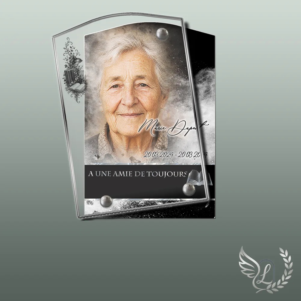 Plaque funéraire Lecture forme Stèle
