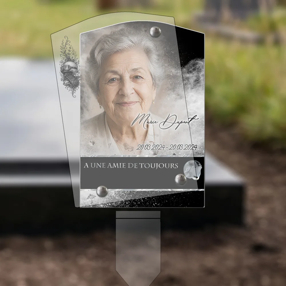 Plaque Stèle Moto plantée dans la terre