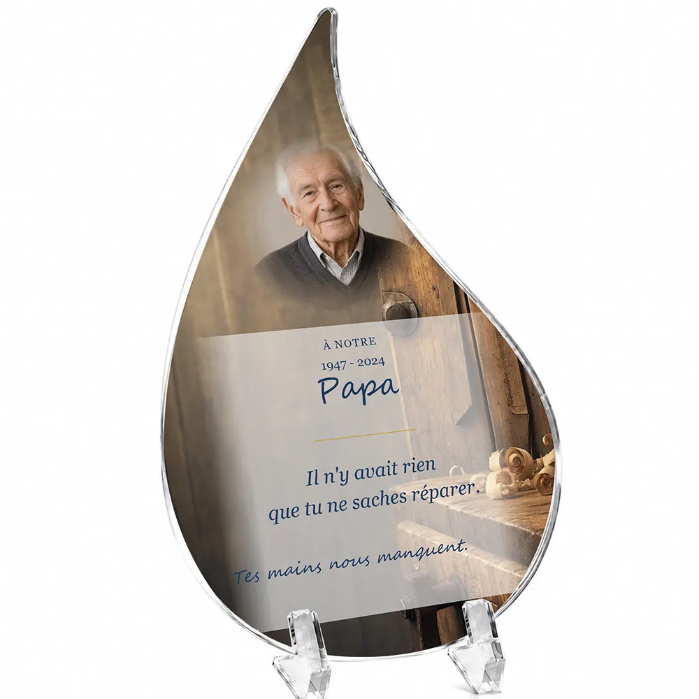 Plaque funéraire flamme Bricolage personnalisée — portrait, texte libre et fond au choix, présentée sur pied plexi