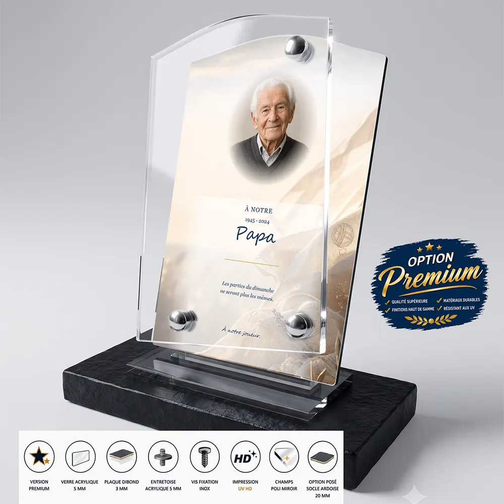 Plaque funéraire stèle Pétanque finition premium présentée sur socle en ardoise