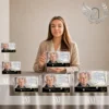 Gamme de plaques funéraires panoramiques avec colombe dorée et portrait, présentées en quatre formats côte à côte, finition chrome or, style épuré et mémoriel