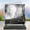 Plaque funéraire carré étoile posée sur socle ardoise du Brésil, fixation inox, 1er sous-décor