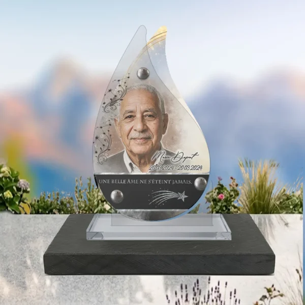 Plaque funéraire flamme étoile posée sur socle ardoise du Brésil, fixation inox, 1er sous-décor