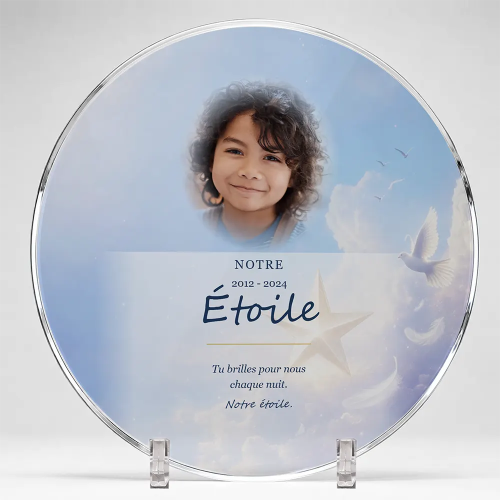 Plaque funéraire circulaire Étoile personnalisée — portrait, texte libre et fond au choix, présentée sur pied plexi