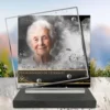 Plaque funéraire carré infini posée sur socle ardoise du Brésil, fixation inox, 1er sous-décor