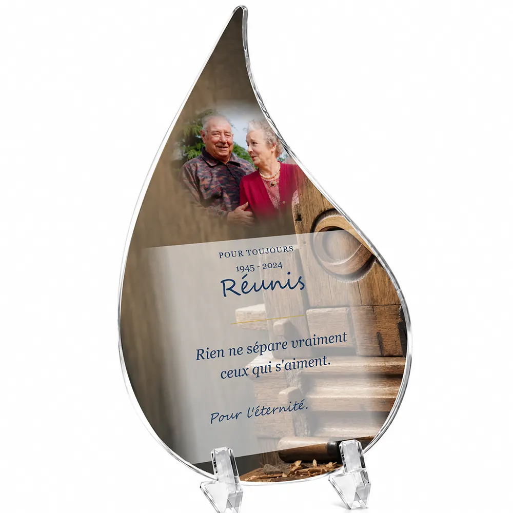 Plaque funéraire flamme Infini personnalisée — portrait, texte libre et fond au choix, présentée sur pied plexi