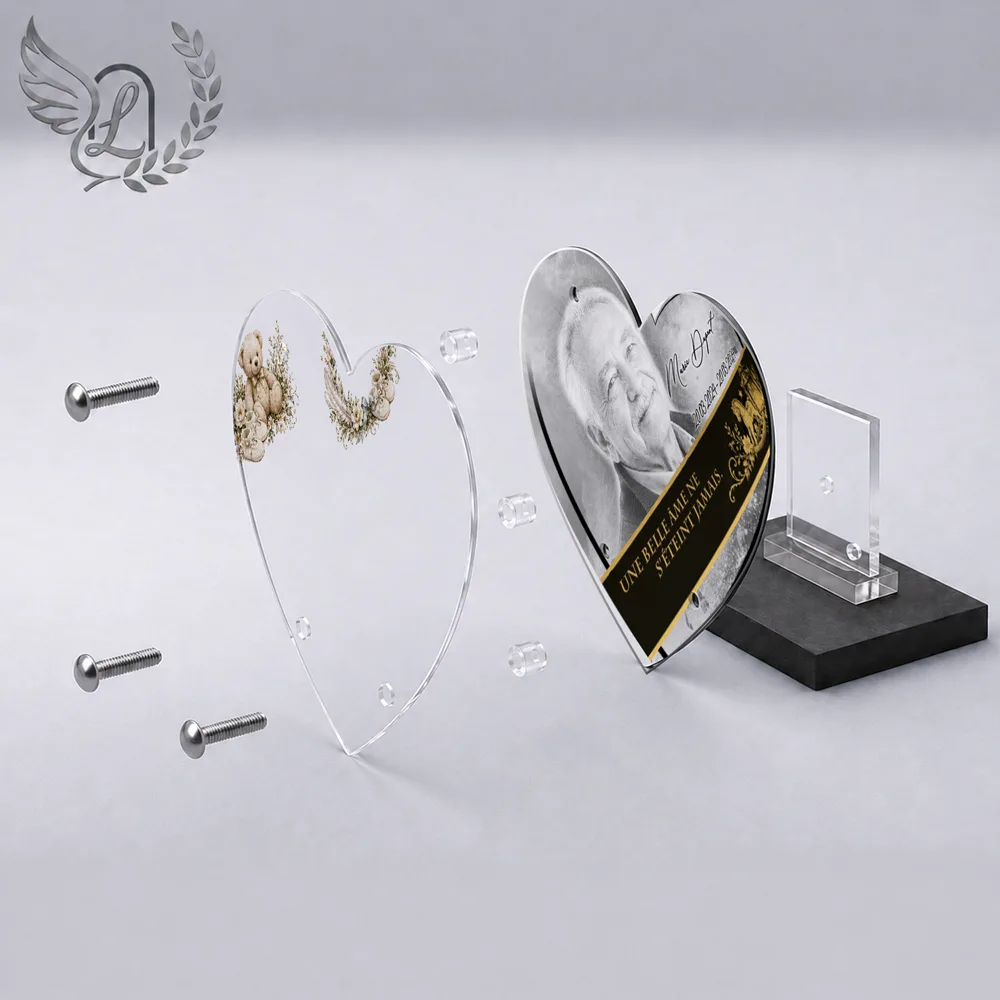 Vue éclatée plaque funéraire Cœur Enfant : construction sandwich plexi imprimé miroir, 3 entretoises, dibond et bloc ardoise