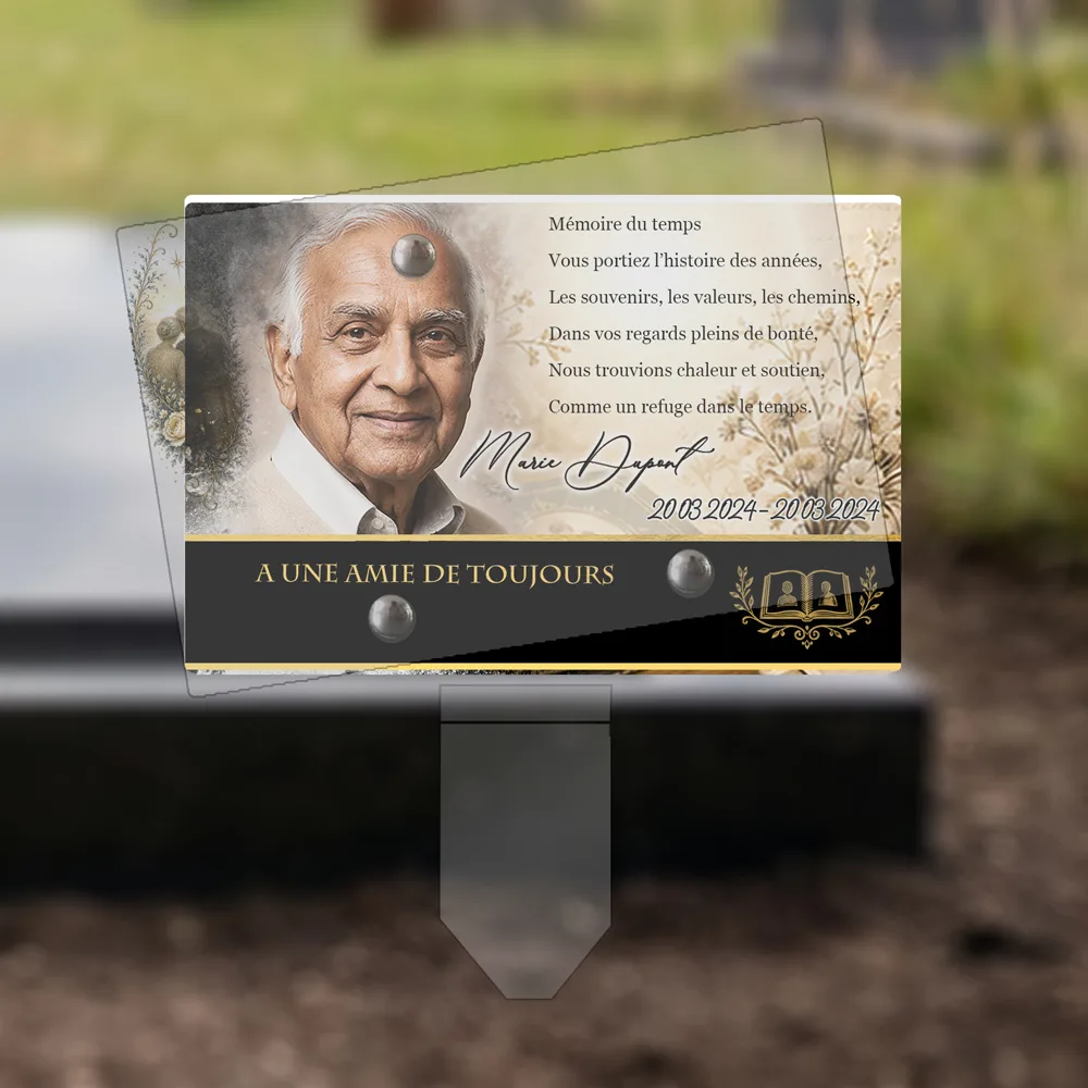 Plaque Panoramique Grands-parents plantée dans la terre